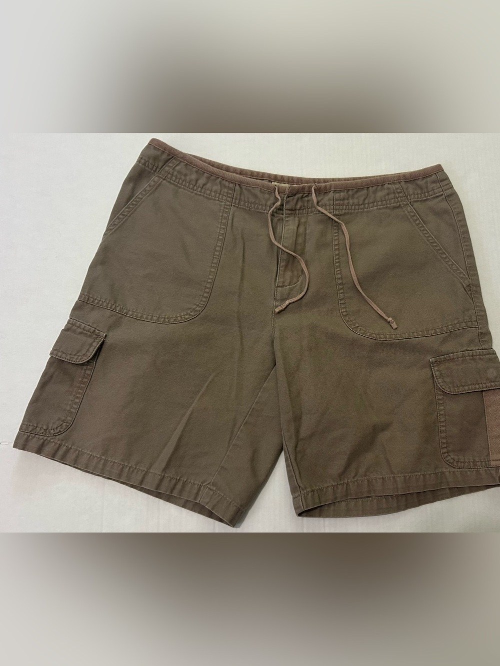 Cabela’s casuals women’s cargo outdoor shorts tan size 10
